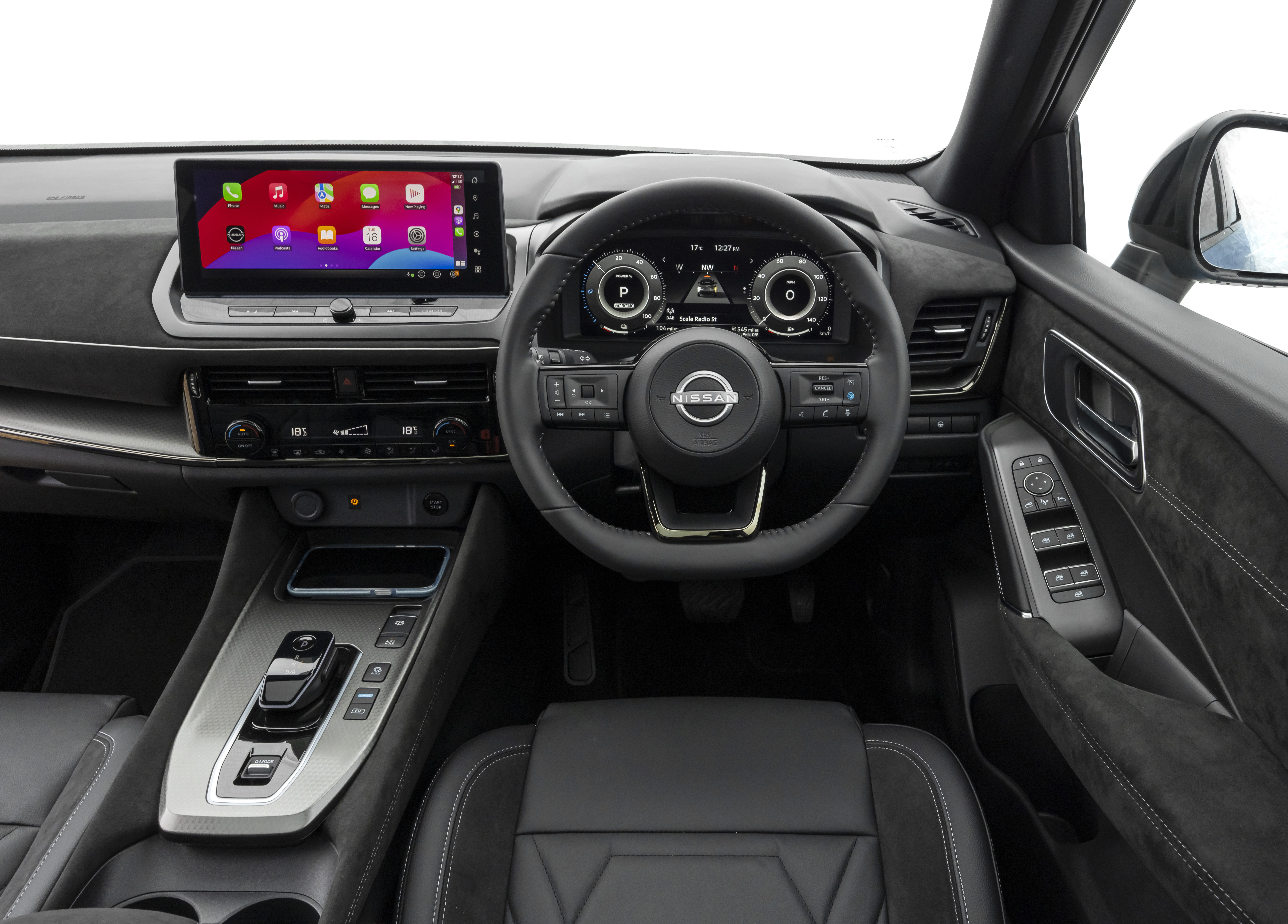 Nissan Interior 1.JPG