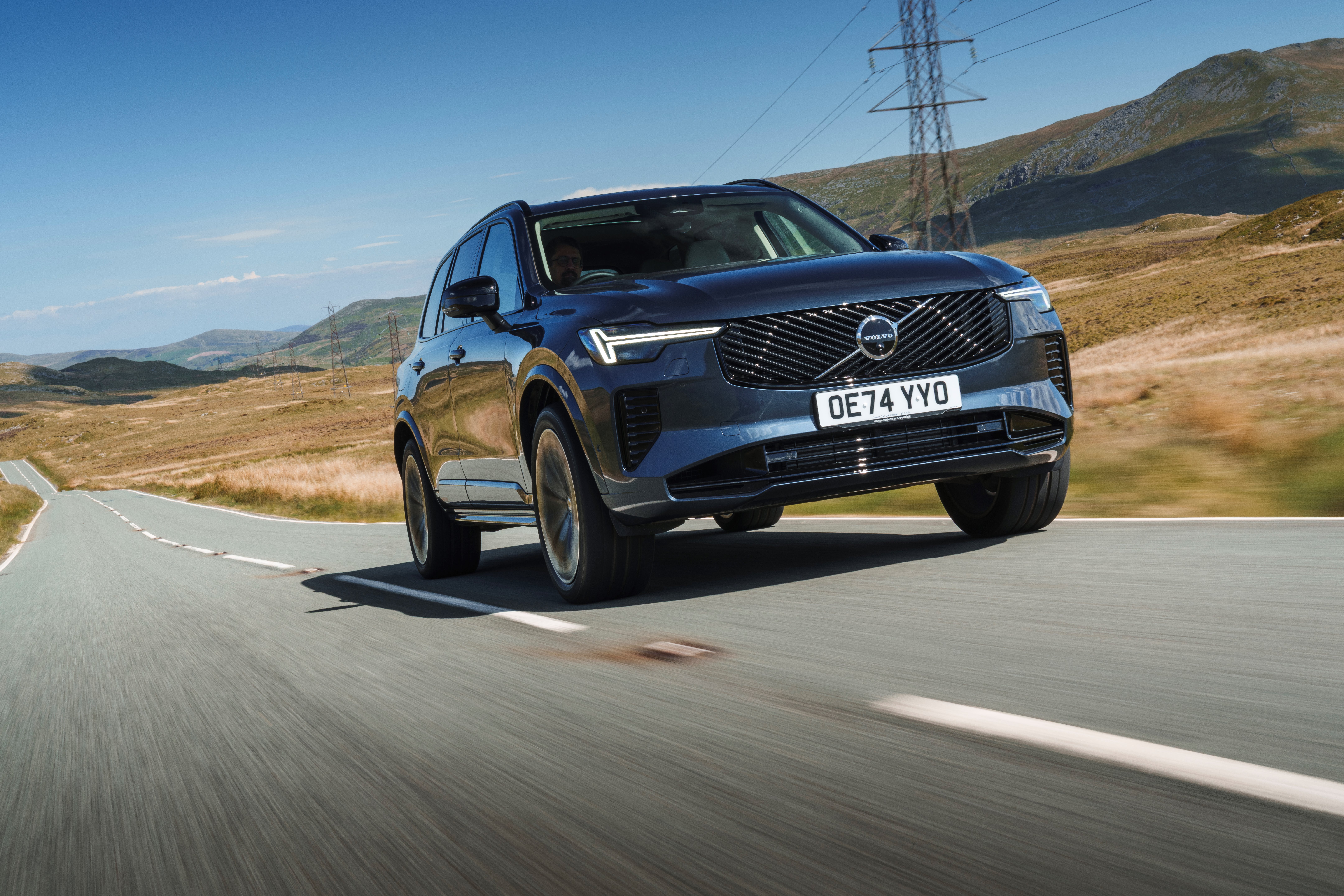 Volvo XC90 T8 Ultra.jpg