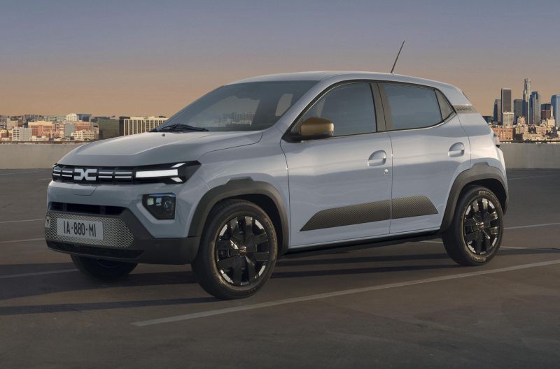 2 - Dacia Spring.jpg