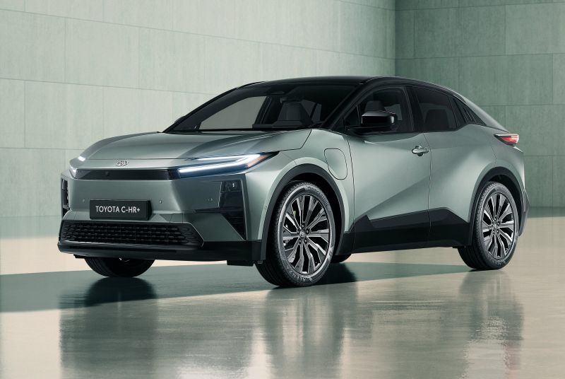 6 - C-HR +.jpg