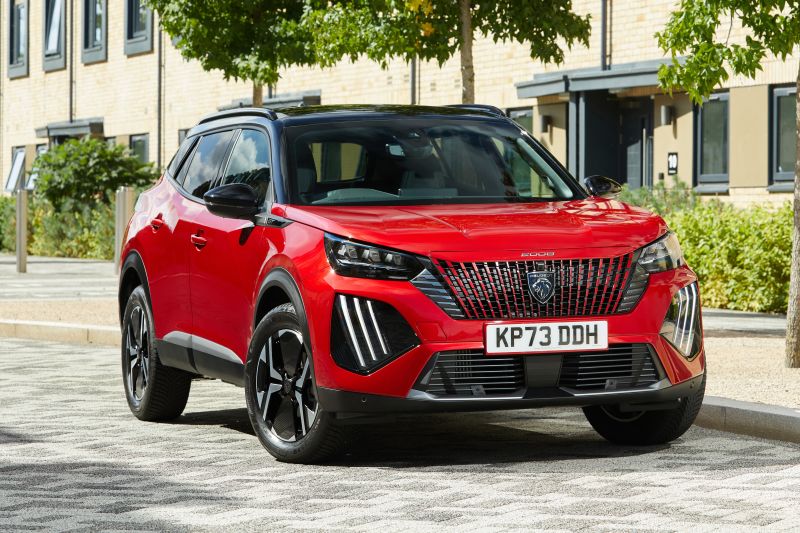 19 - Peugeot 2008.jpg