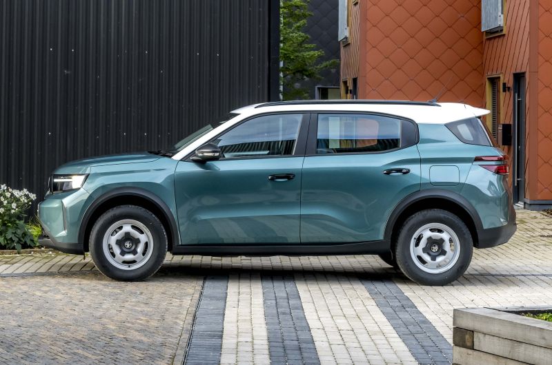 24 - Vauxhall Frontera.JPG