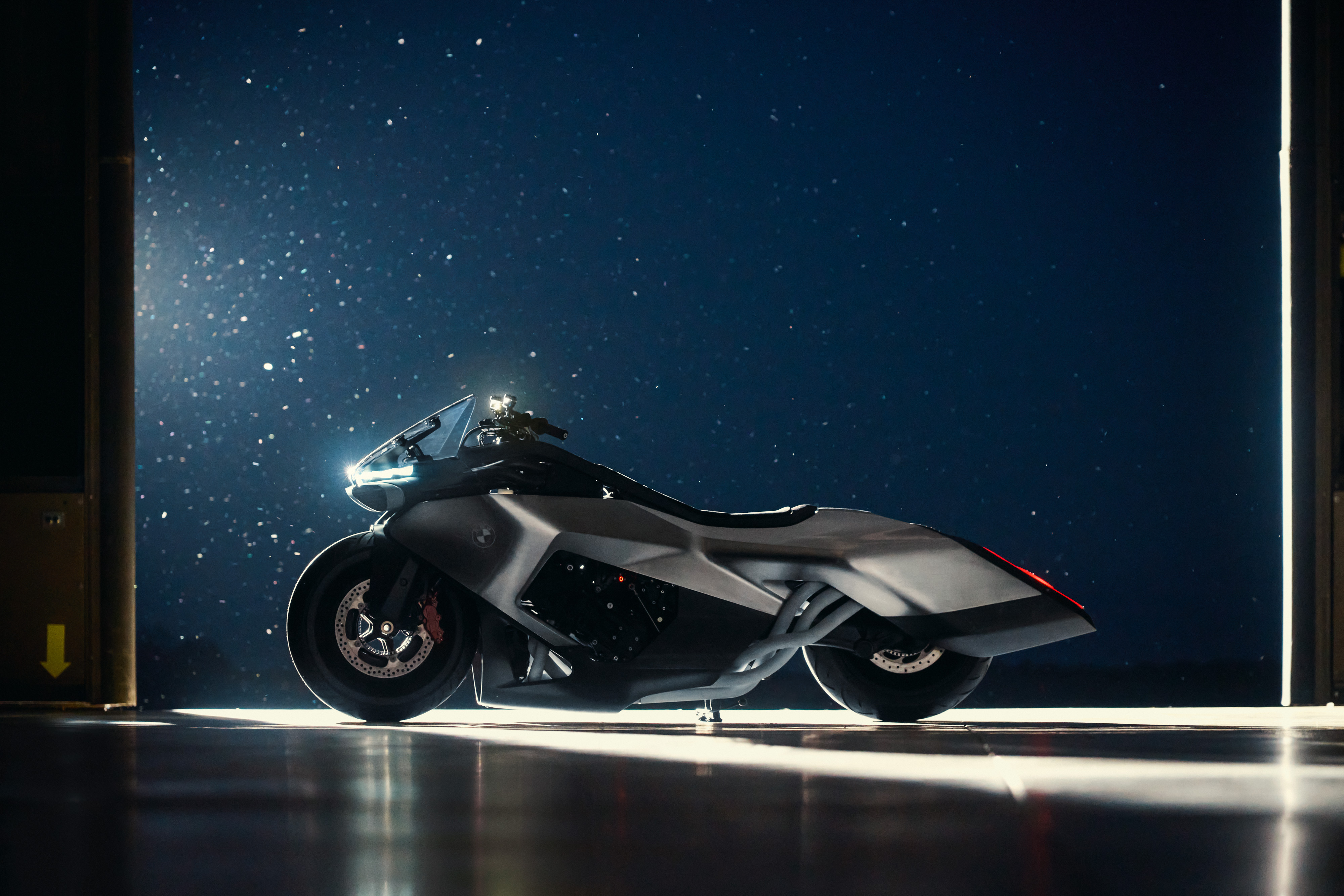 P90640418_highRes_bmw-motorrad-vision-.jpg