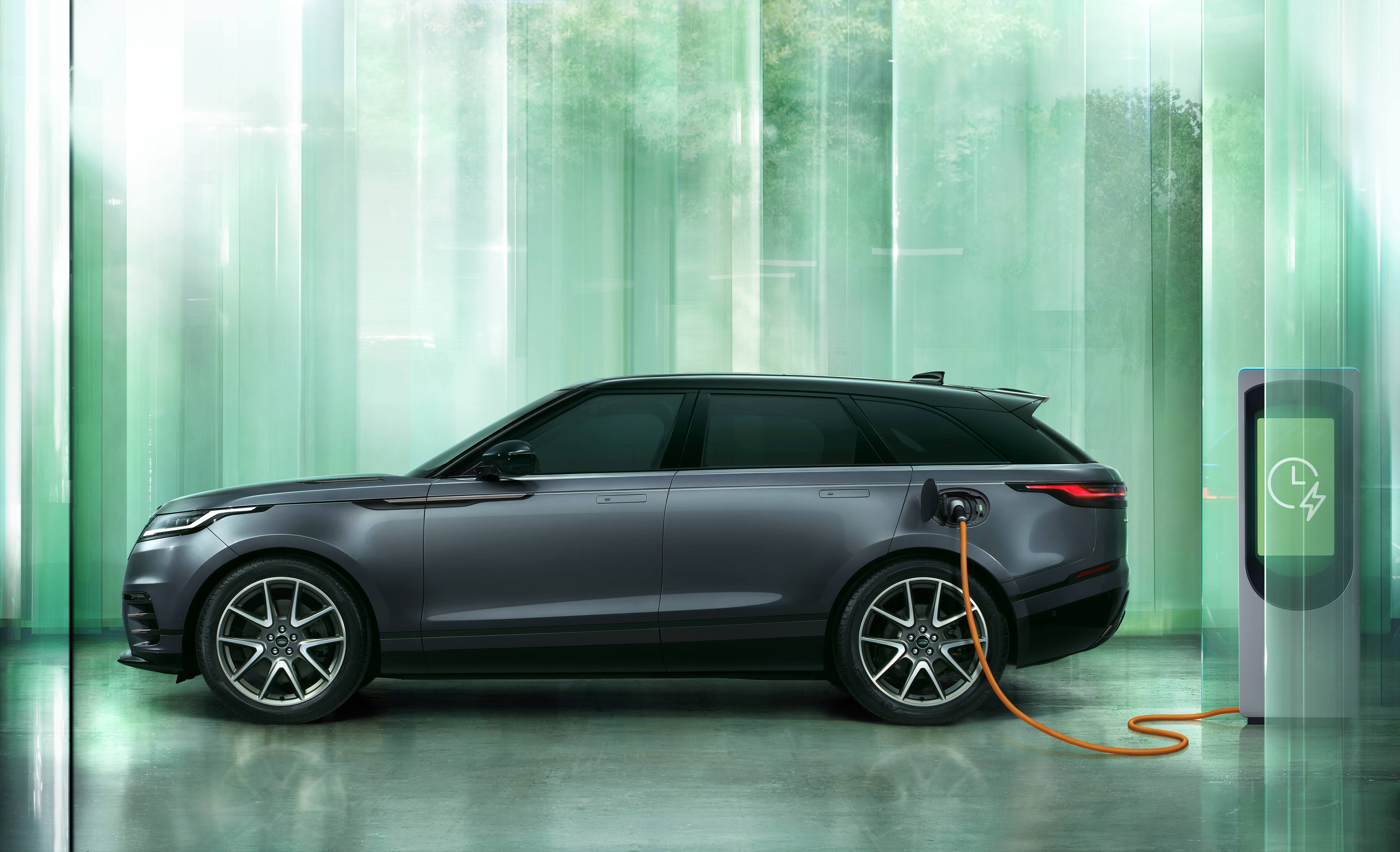 RR velar.jpg