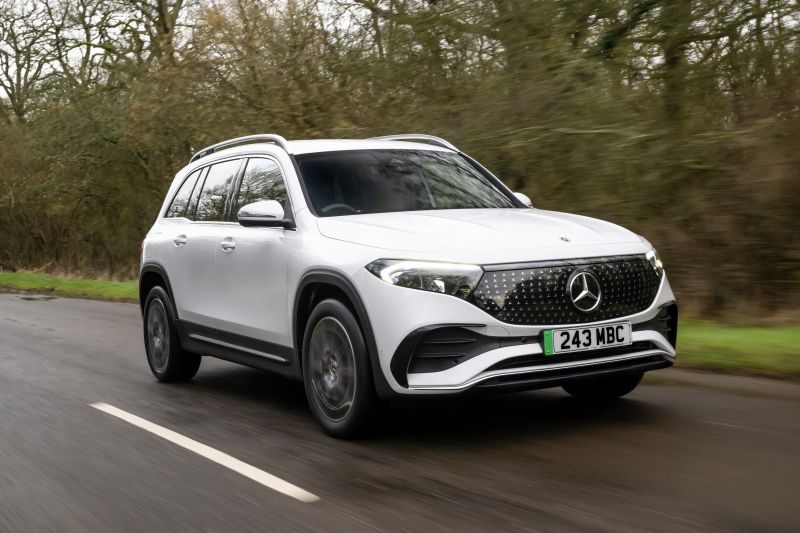 3-1 Mercedes EQB.jpg