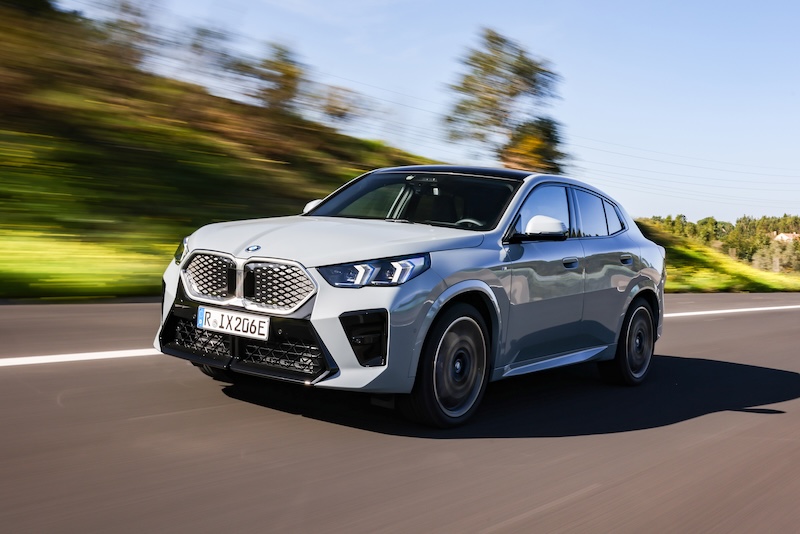 P90540082_highRes_the-new-bmw-ix2-xdri.jpg