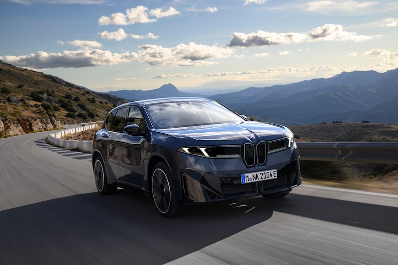 P90626742_lowRes_the-new-bmw-ix3-50-x.jpg