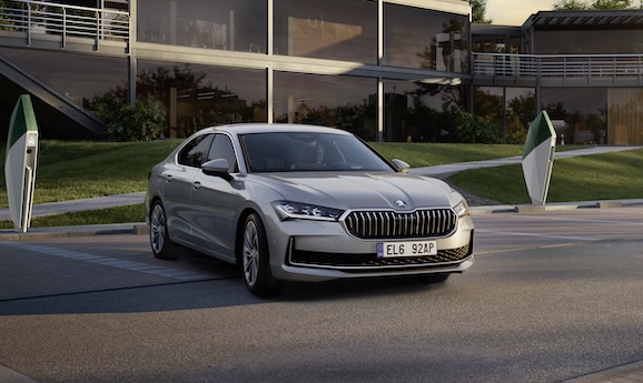 skoda superb.jpg