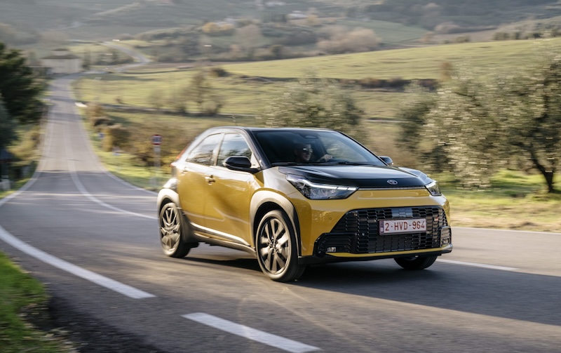 2026_Aygo-X_GR-Sport_Mustard_Dynamic_011-scaled.jpg
