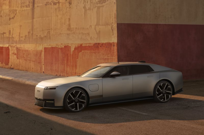 Ext_Fr_3_4_Silver.jpg
