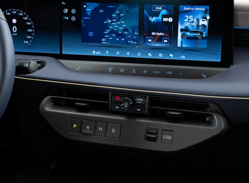 Nissan_Leaf_2025_017.JPG.jpg