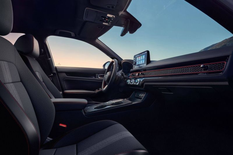 585515_CIVIC S+ SHIFT.jpg