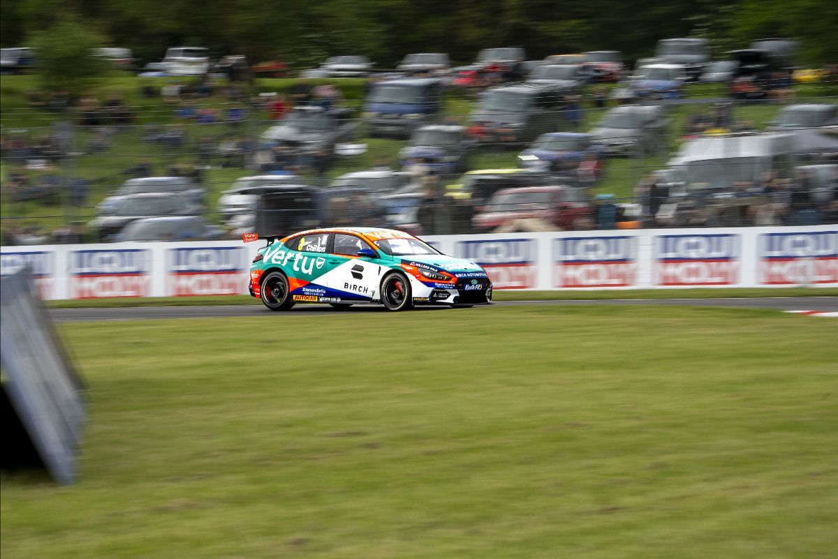 Tom Chilton, Team VERTU