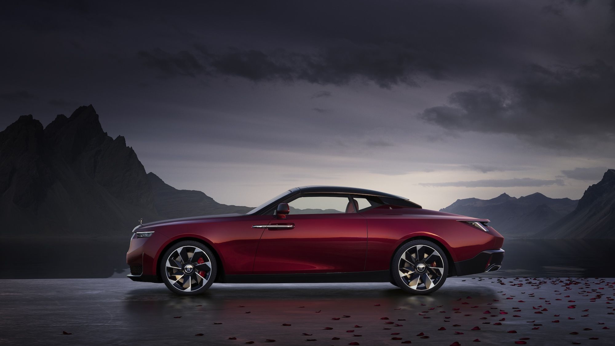 Rolls Royce La Rose Noire Droptail
