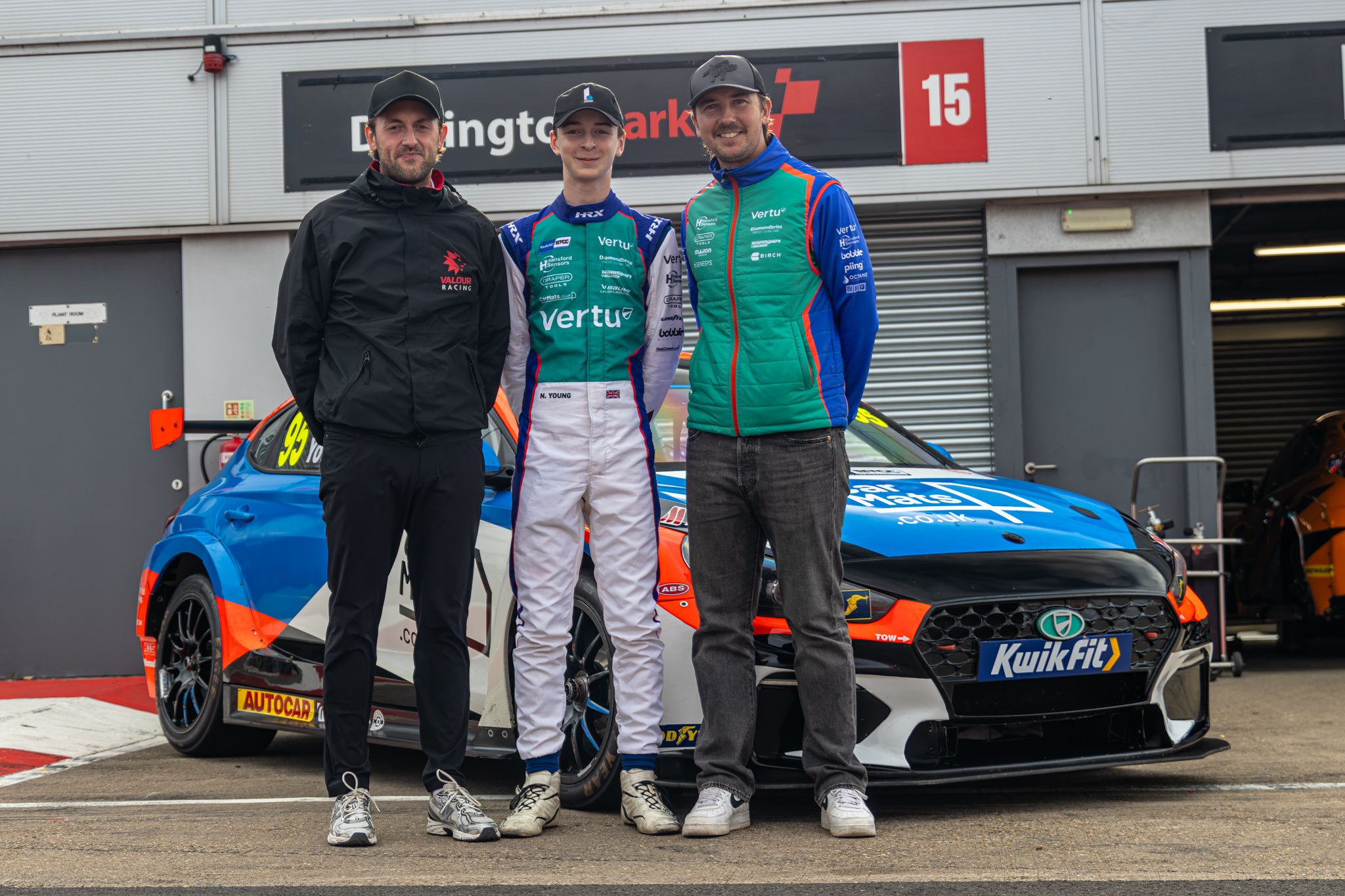 Noah Young with Tom Ingram and Bobby Thompson