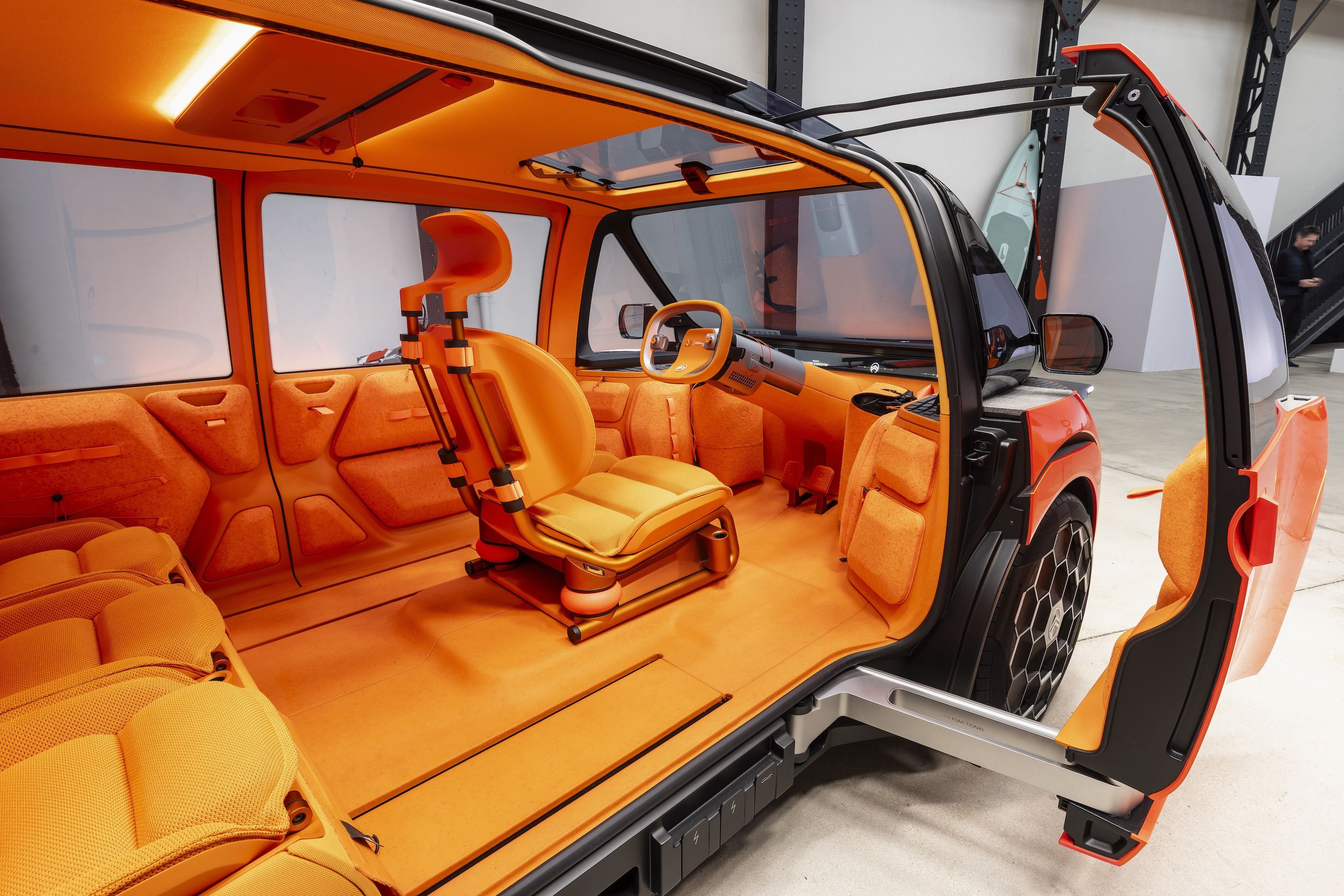 Citroen ELO interior