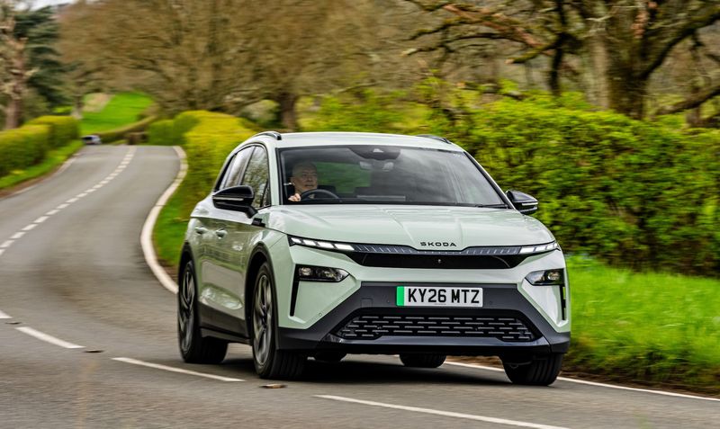 Skoda Elroq mint green sportline 
