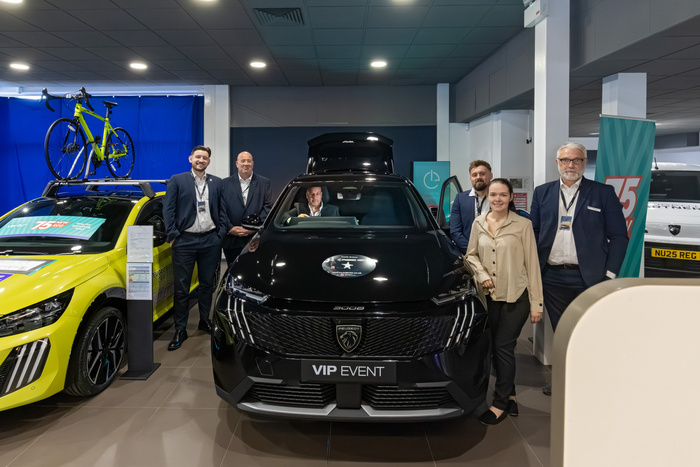 Vertu Banbury Receives Two Major Awards At The PEUGEOT Guild of Gold Lion Awards