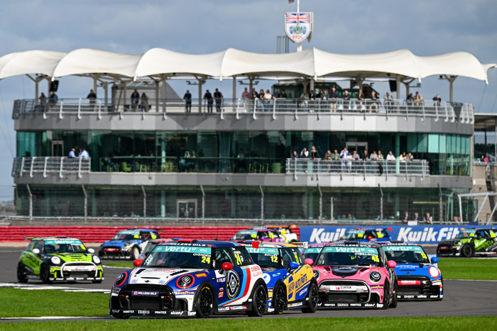 Illness Means A New Name At Top In The VERTU MINI CHALLENGE