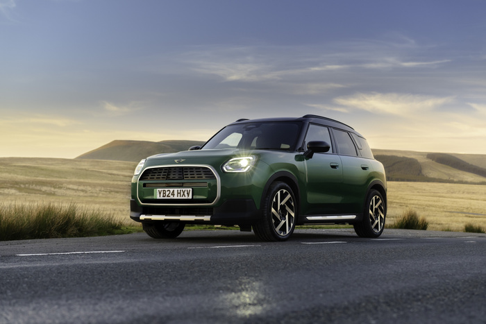 MINI Countryman Becomes Latest Electric Car Grant Addition