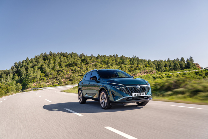 Double Delight For Nissan At News UK Motor Awards