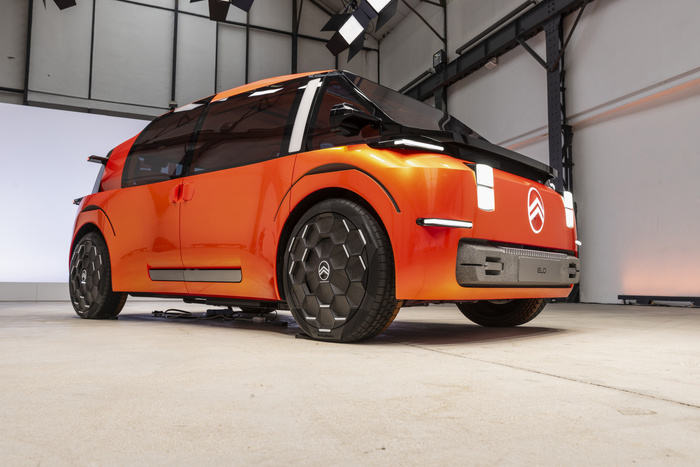 Citroen Takes Covers Off ELO Concept Car