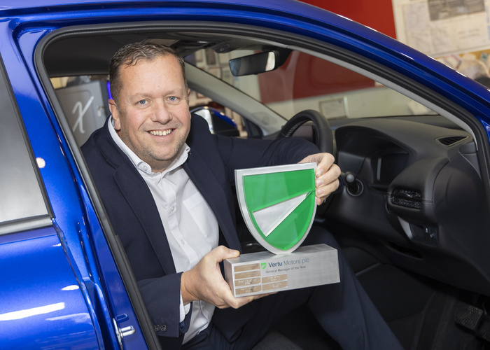 Vertu Honda's Lee Upton Named General Manager Of The Year By Vertu Motors