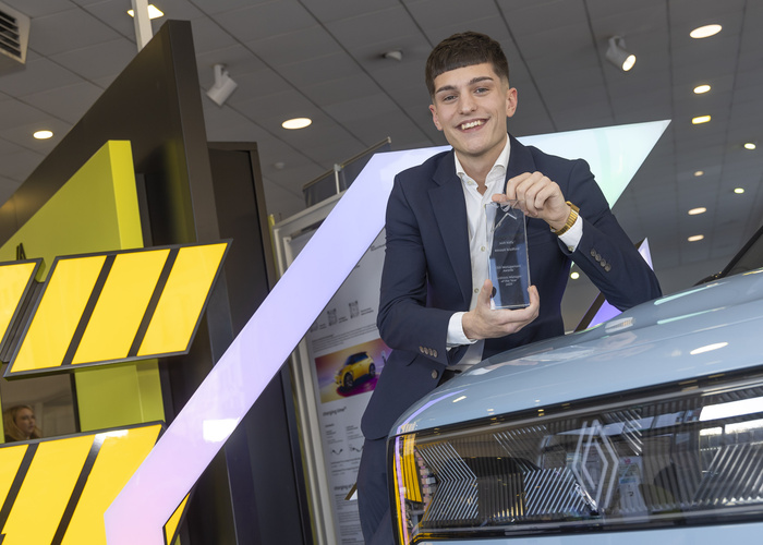 Bradford Man Named Vertu Business Manager Of The Year