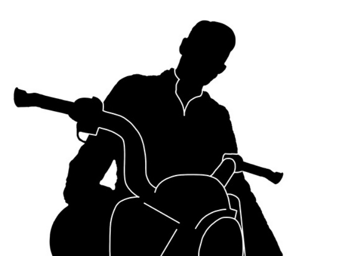 Eye-Contact Bike Selfie