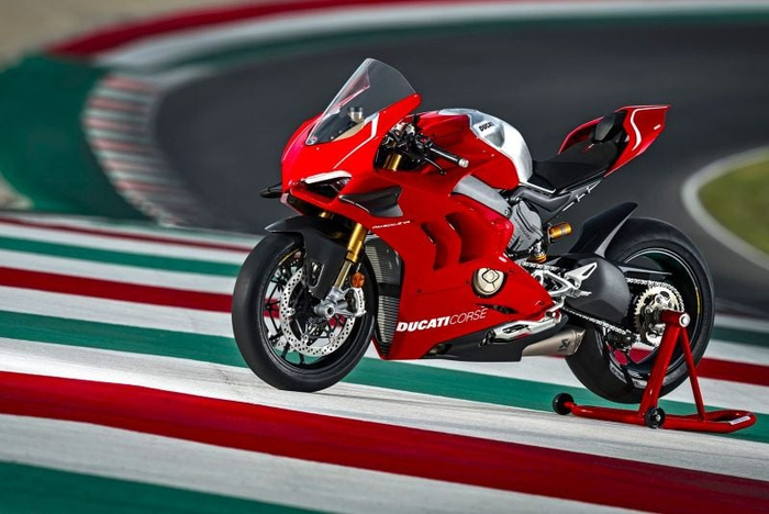 ducati-panigale-v4-r