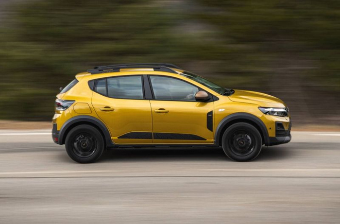 Dacia Sandero Hybrid Introduced Alongside Raft of Updates