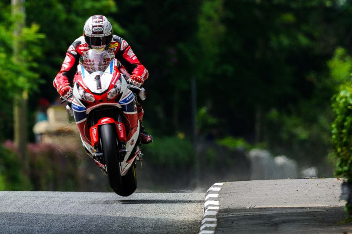 200 Not Out: How Honda Conquered the Isle of Man TT