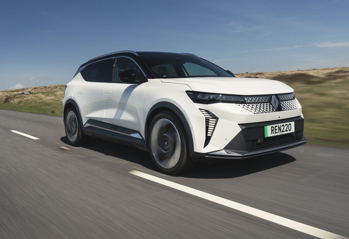 Renault Scenic Upgraded to Full &pound;3,750 Electric Car Grant Discount