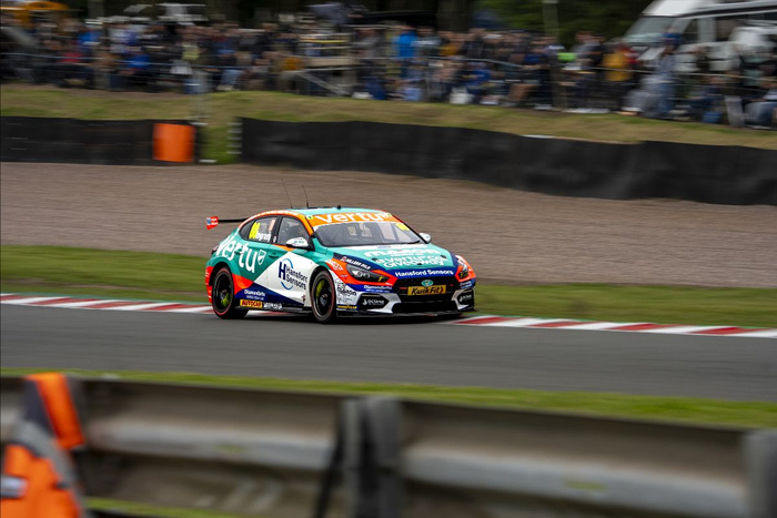 Team VERTU Prepares For Thruxton Thrills