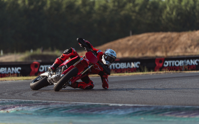 Ducati Desmo450 SM: New Racing Supermoto